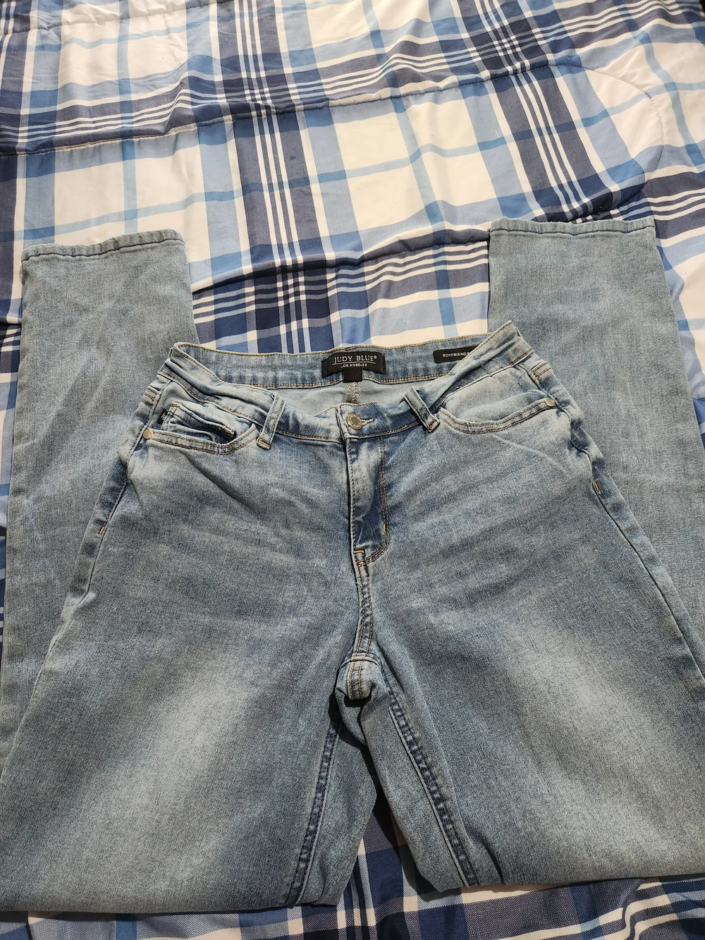 Judy Blue Boyfriend Fit Light Wash High-Rise Jeans